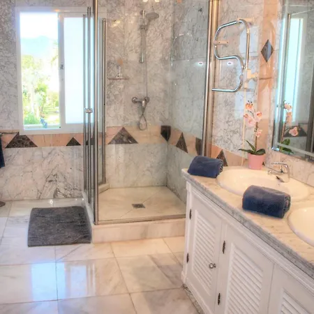 Dominion Beach Appartement *